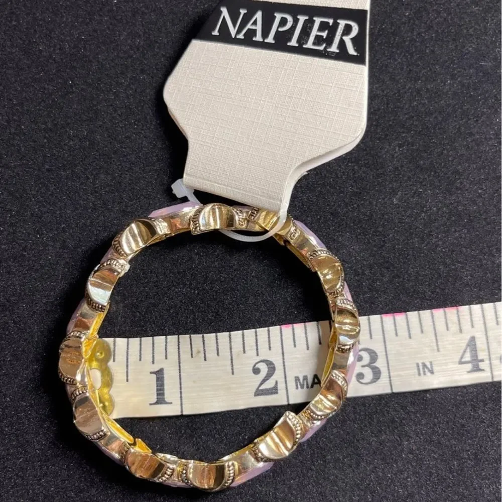 Bracelet - Picture 1 of 4